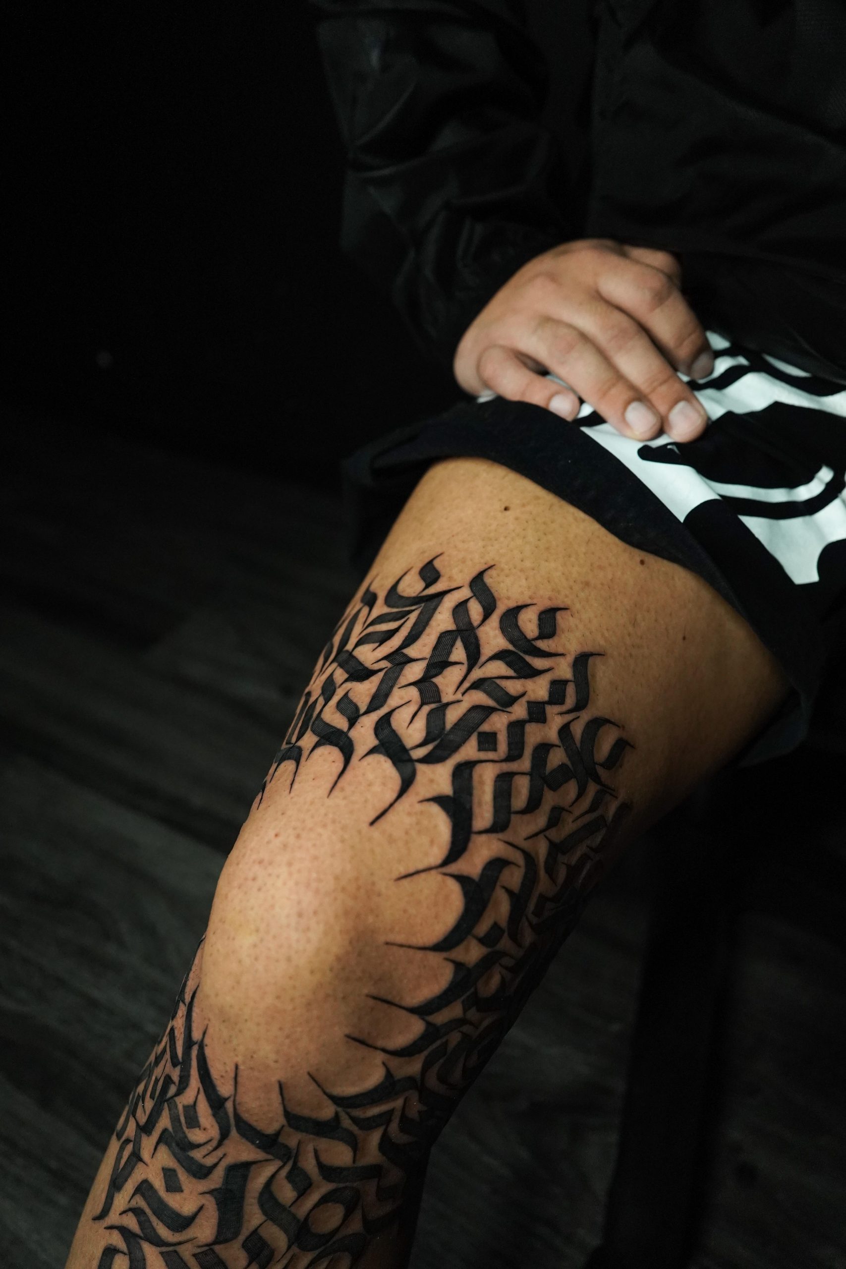 freehand-knee-callisattva-tattoo-by-rodmaztattt-in-mexico-v0-do7uqrbso3ea1 freehand-knee-callisattva-tattoo-by-rodmaztattt-in-mexico-v0-do7uqrbso3ea1